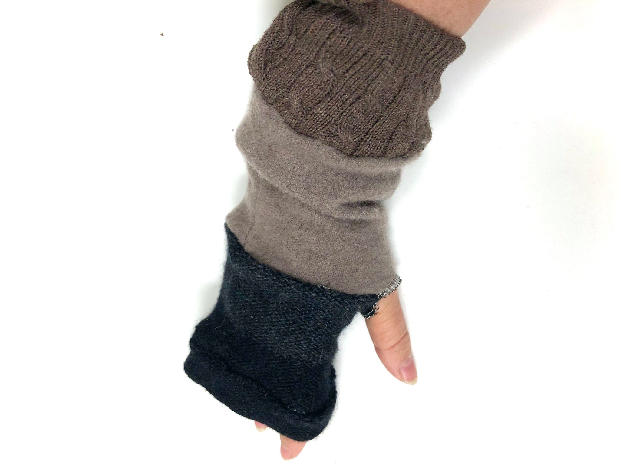 Fingerless glove arm warmers